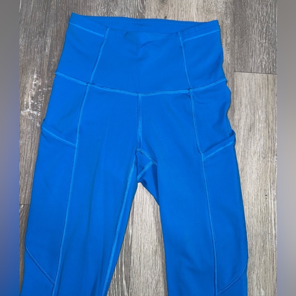 Lululemon Fast and Free High-Rise Crop 23” size 0 
Poolside - Picture 7 of 14